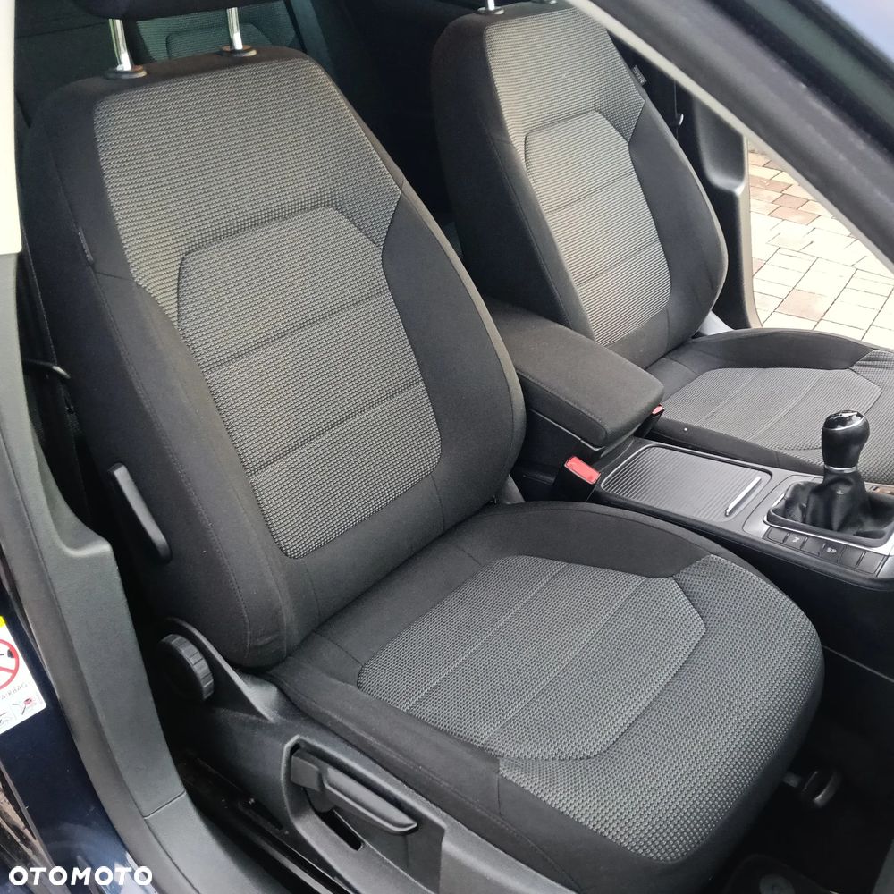 Volkswagen Passat 2.0 TDI Comfortline - 16