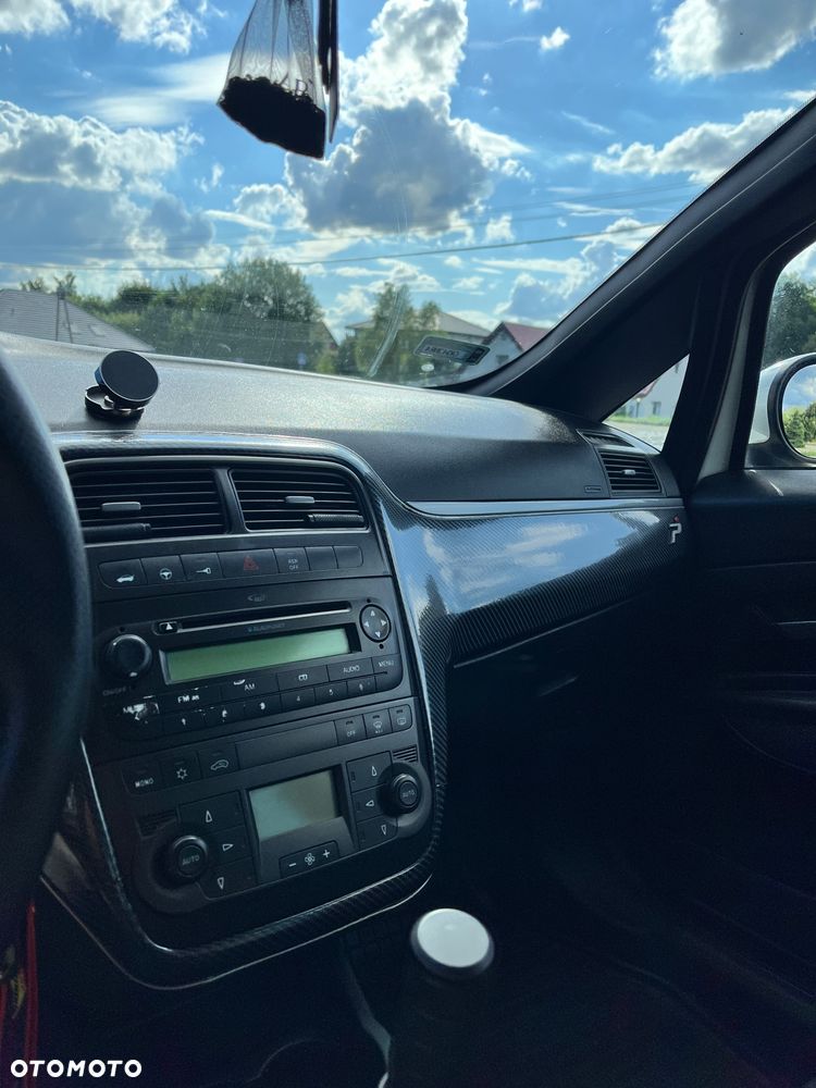 Fiat Grande Punto - 11