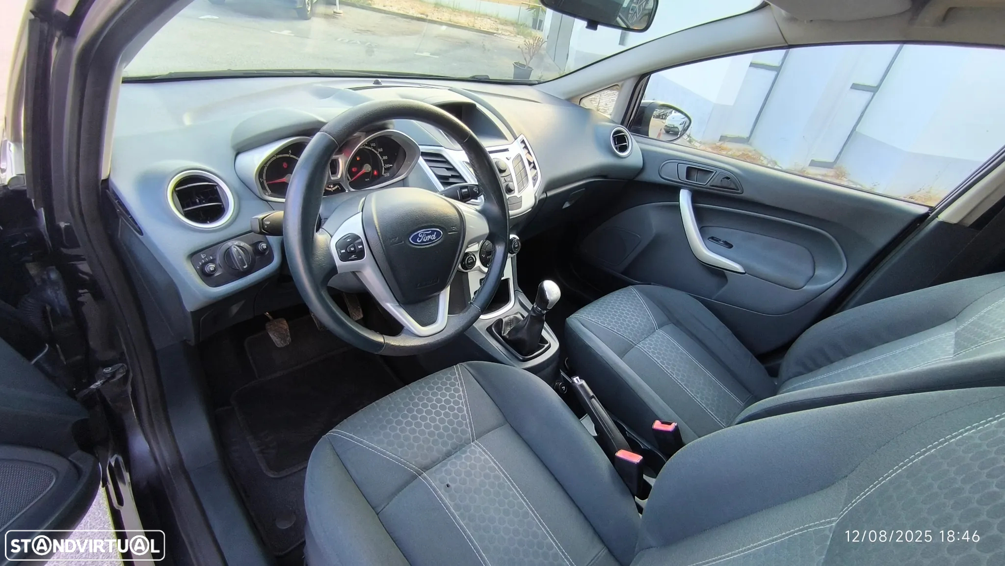 Ford Fiesta 1.25 Titanium - 34