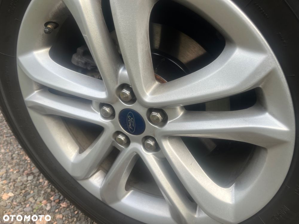 Ford Edge - 10