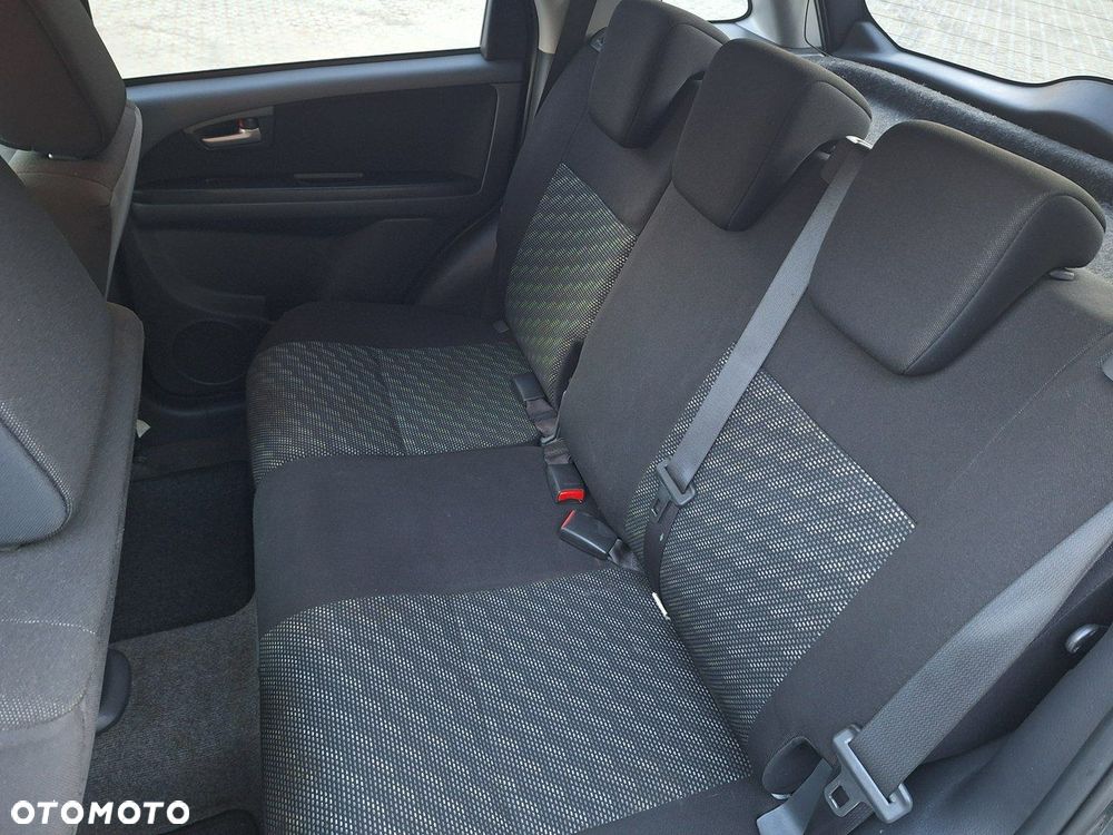 Suzuki SX4 - 7