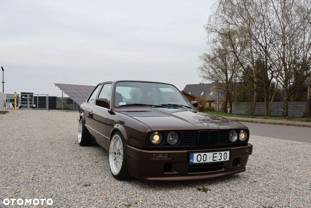 BMW Seria 3 325i - 2
