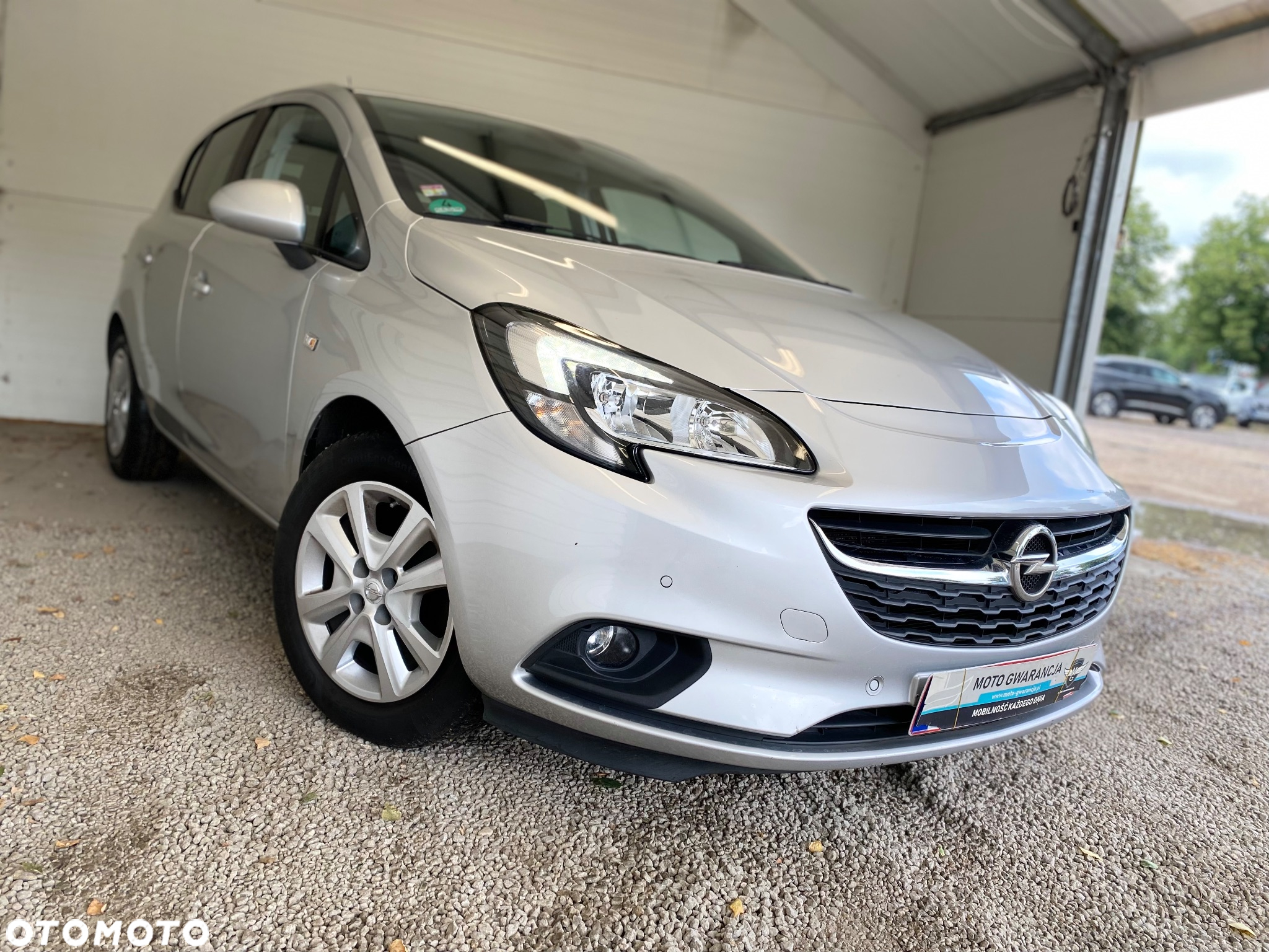 Opel Corsa 1.4 T Cosmo S&S - 32