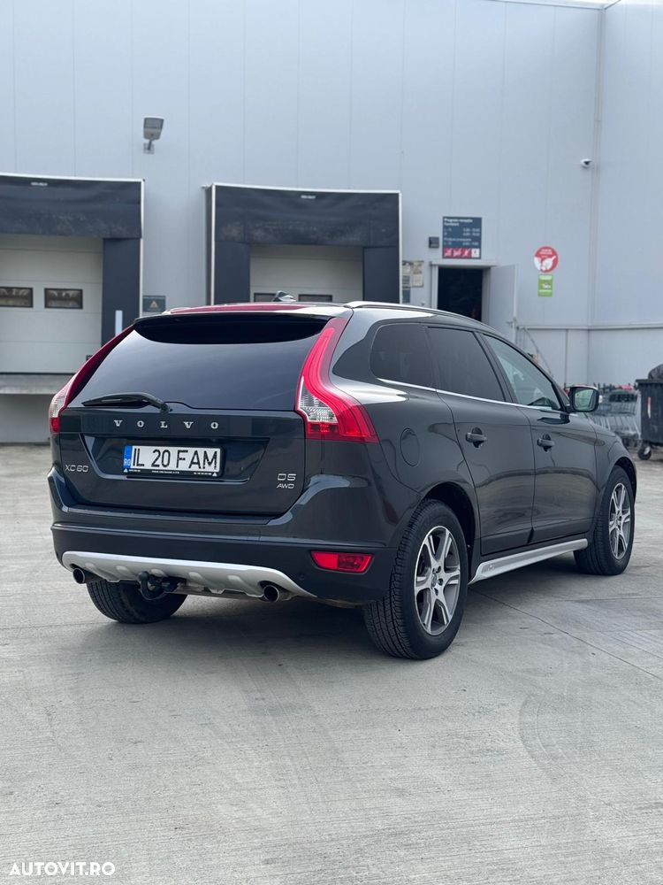 Volvo XC 60 D5 AWD A6 Basic - 9