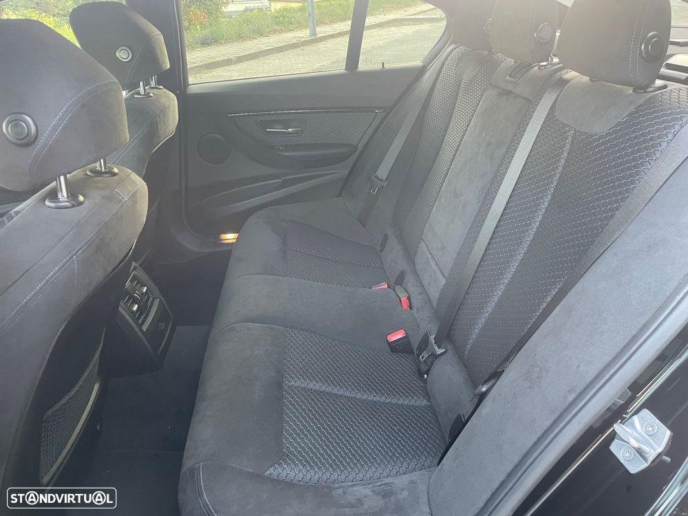 BMW 330 e iPerformance Pack M Shadow - 32