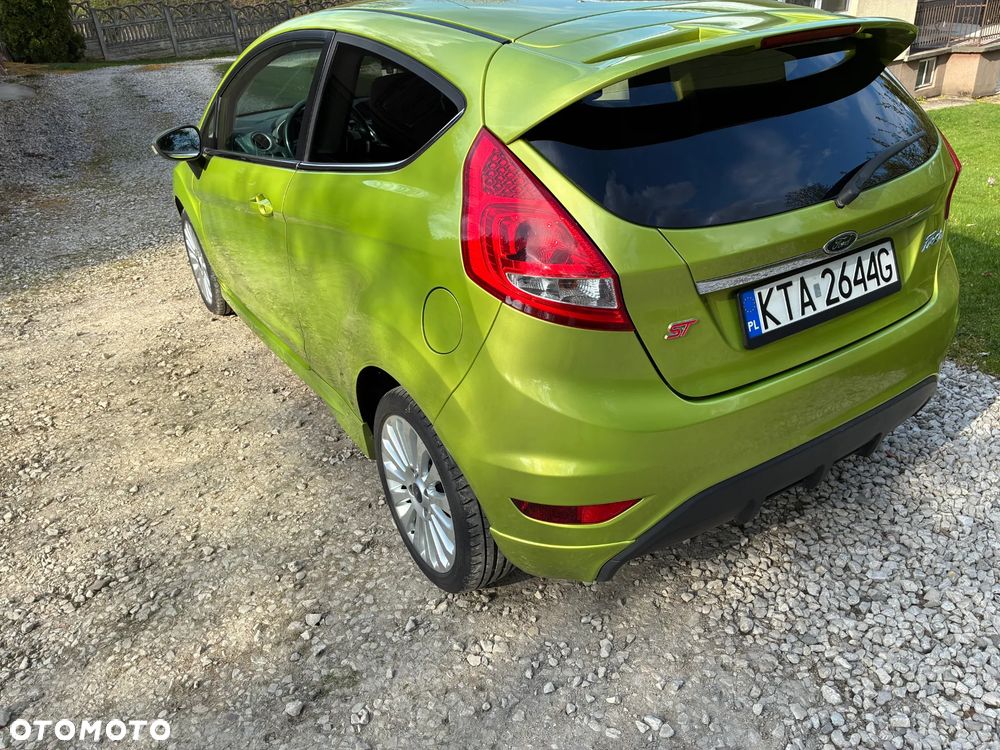 Ford Fiesta - 8