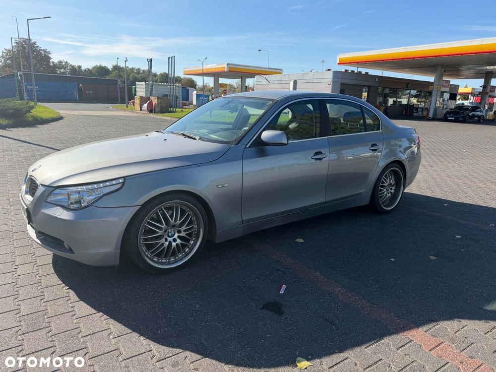 BMW Seria 5 2006 photo 4