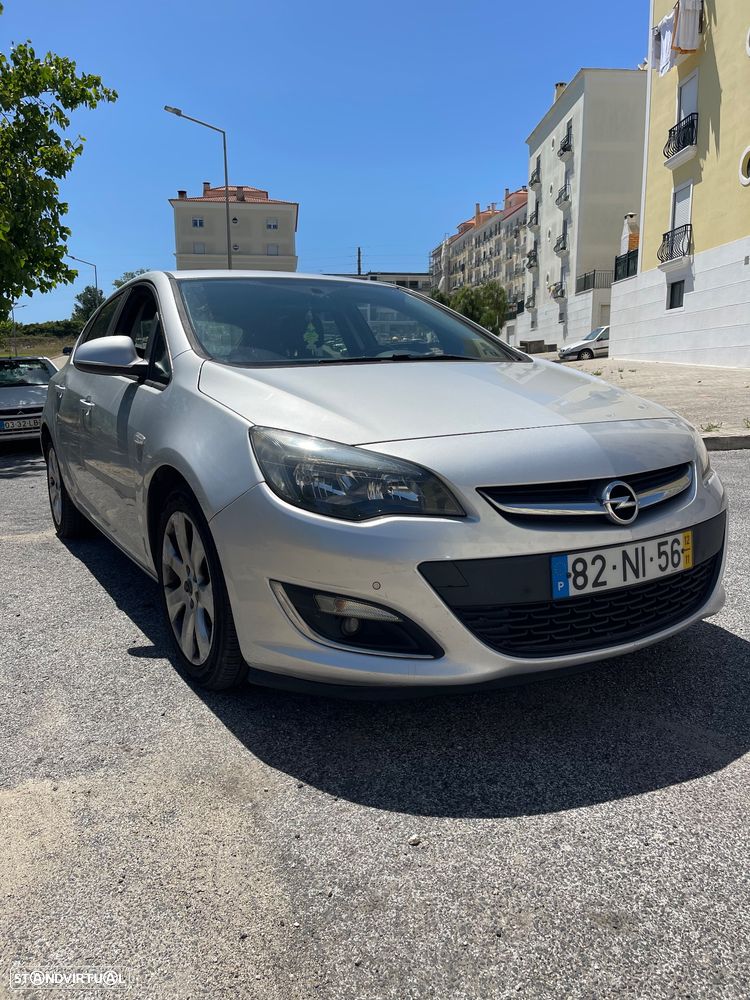 Opel Astra 1.3 CDTI Cosmo Start/Stop - 2
