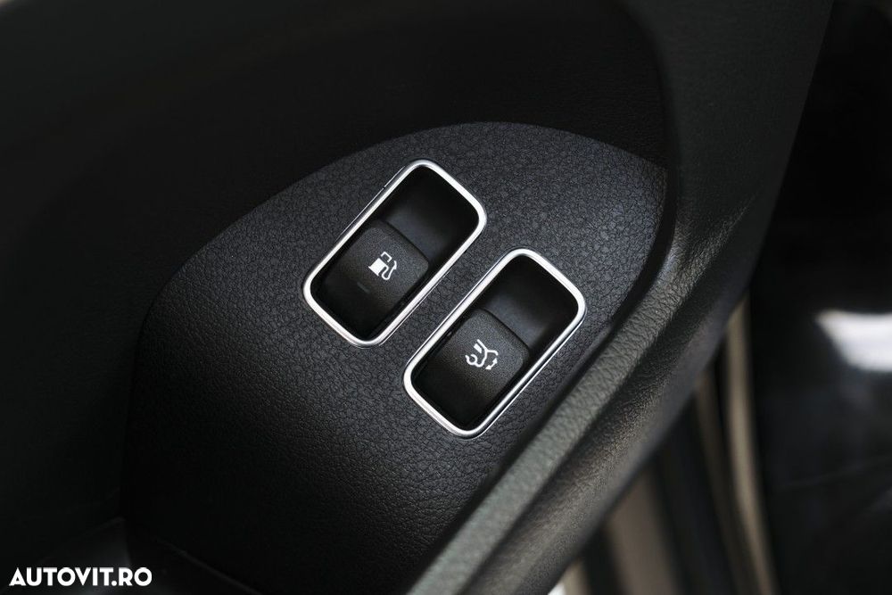 Mercedes-Benz GLE - 33