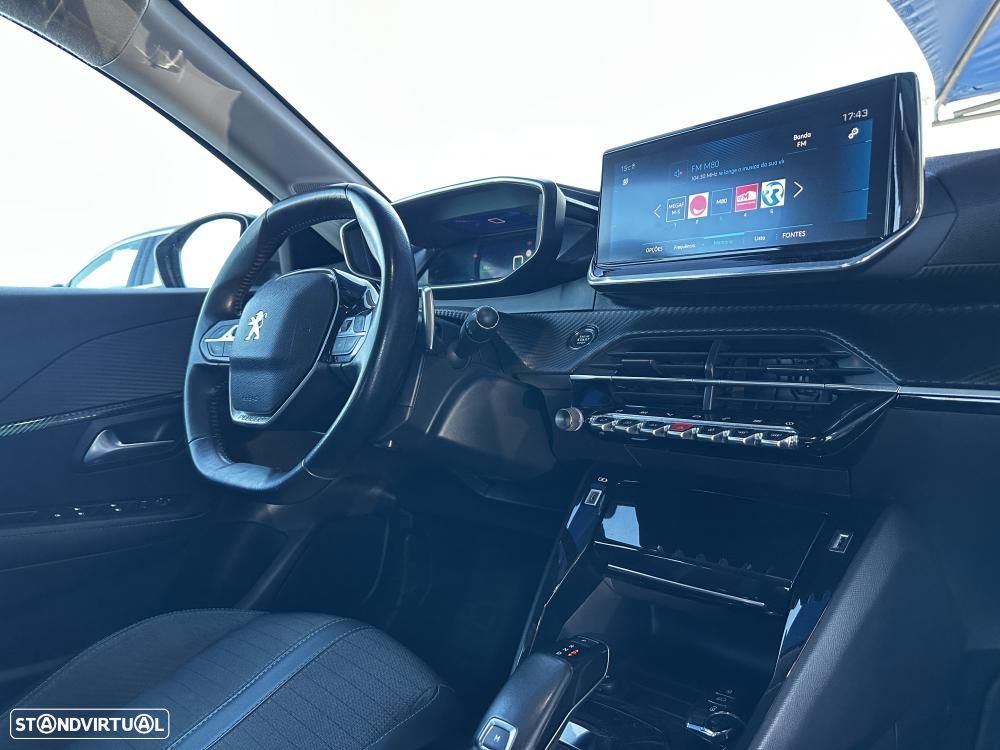 Peugeot 208 1.2 PureTech Allure EAT8 - 38