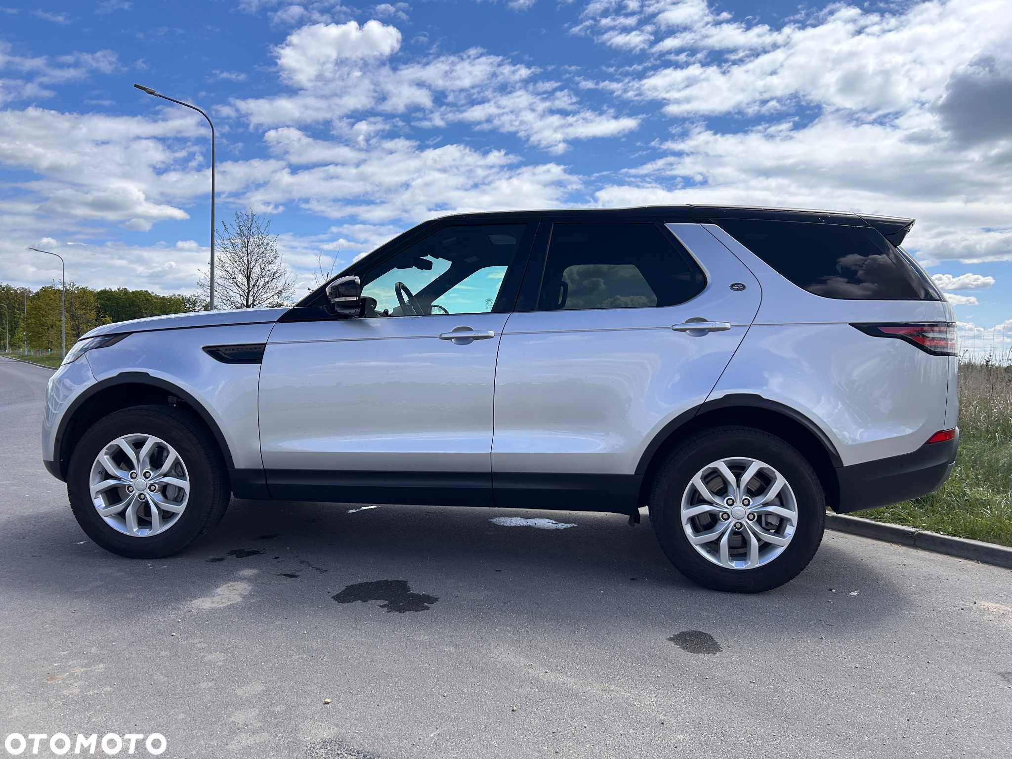 Land Rover Discovery V 3.0 Si6 SE - 19