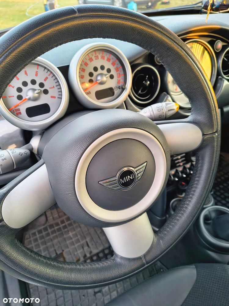MINI Cooper Standard - 3