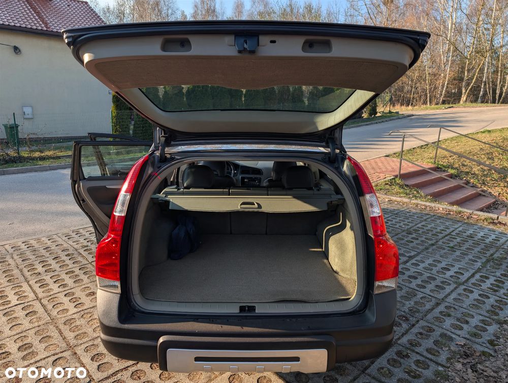 Volvo XC 70 2.4D5 AWD Summum - 19