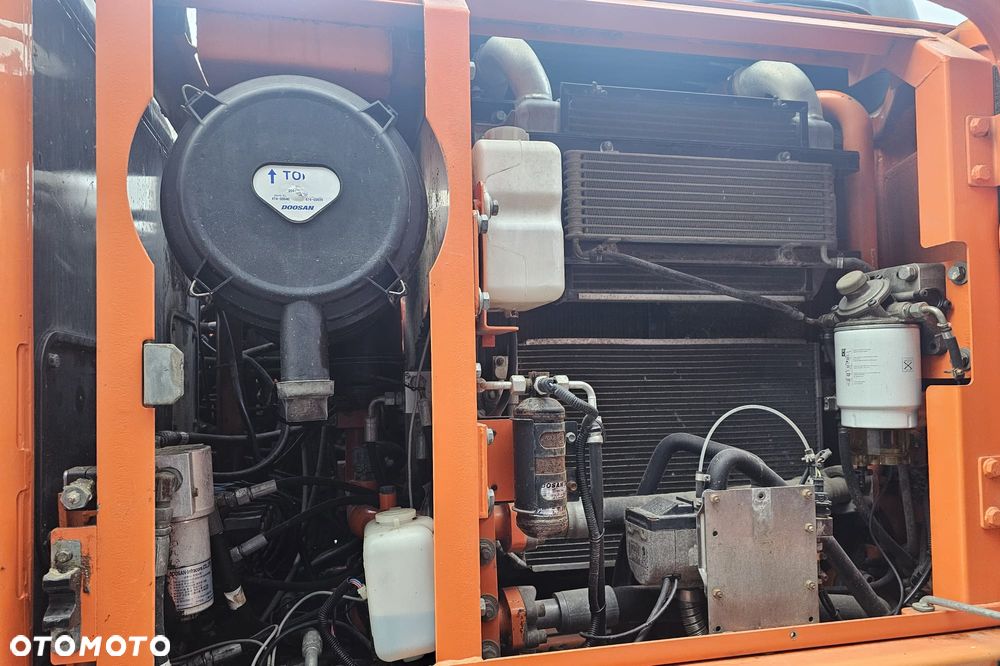 Doosan DX160W - 13