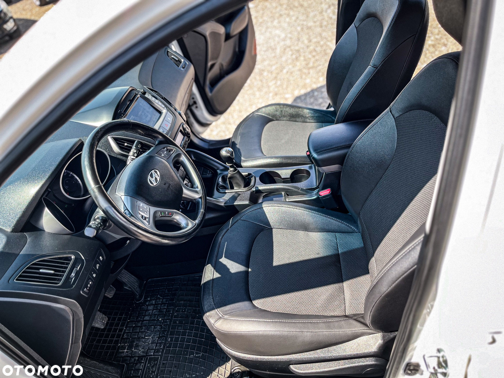 Hyundai ix35 1.7 CRDi 2WD Fifa World Cup Edition - 20