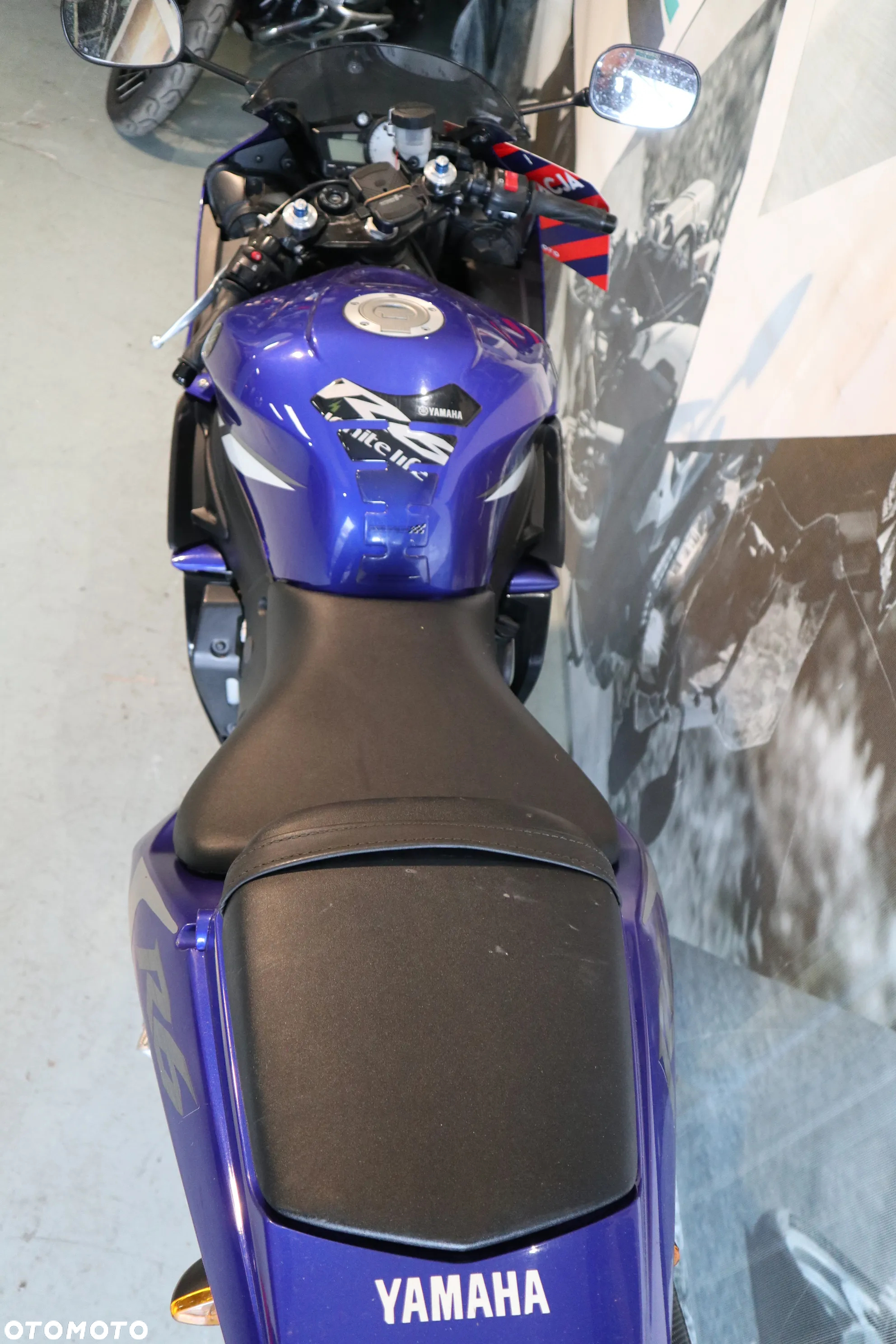 Yamaha R6 - 6