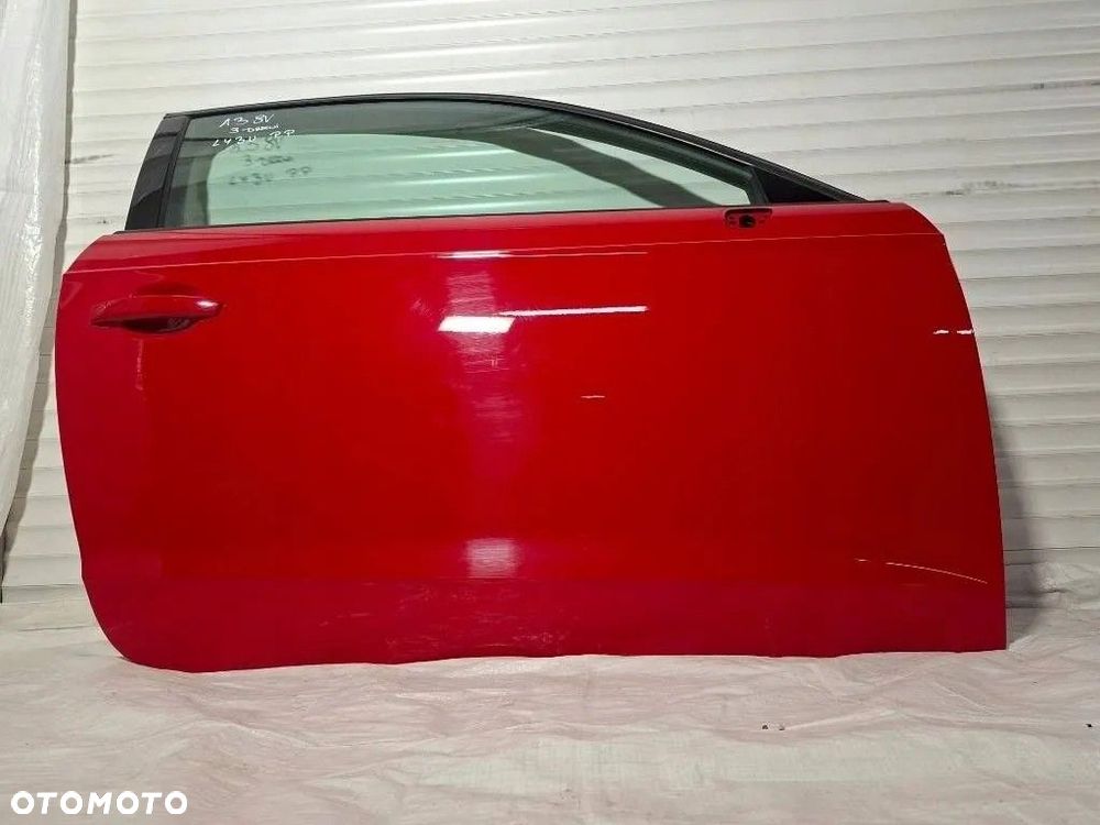 Audi A3 S3 8V 2017 LY3U 3-y drzwiowy drzwi prawe pasażer czerwone 8V3 - 3