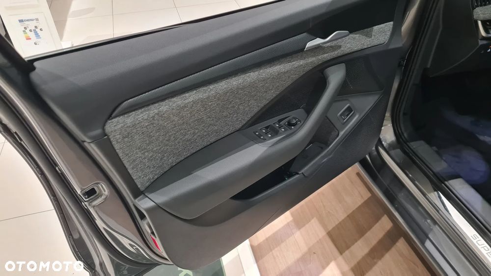 Skoda Superb 2.0 TDI SCR 4x4 Edition 130 DSG - 7