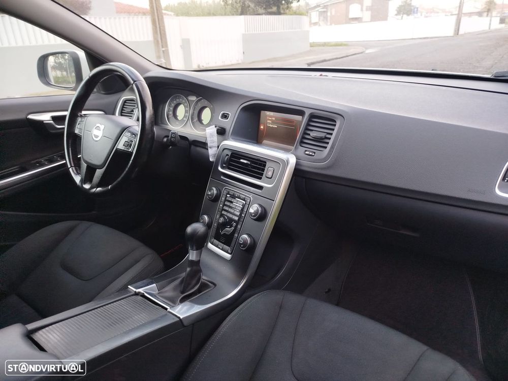 Volvo V60 1.6 D2 Drive Summum Start/Stop - 10