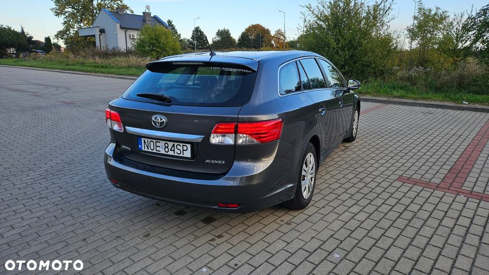 Toyota Avensis 2.0 D-4D Luna - 3