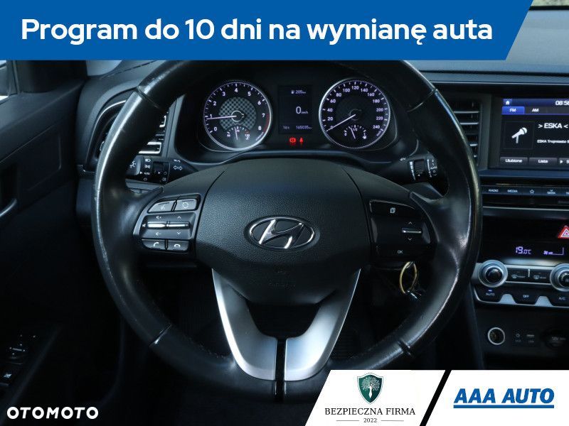 Hyundai Elantra - 20