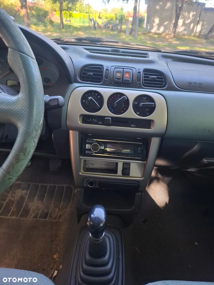 Nissan Micra 1.0 Comfort Plus - 10