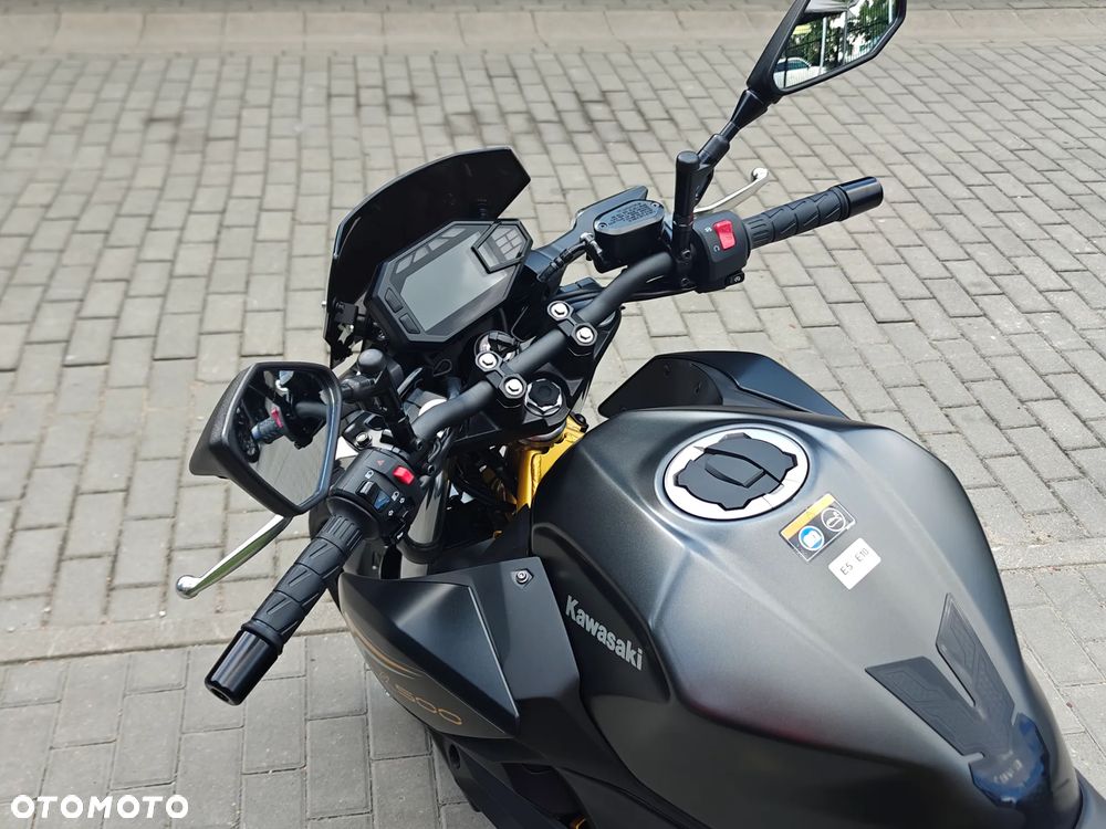 Kawasaki Z - 8