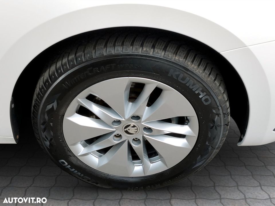 Skoda Octavia 2.0 TDI DSG Ambition - 22