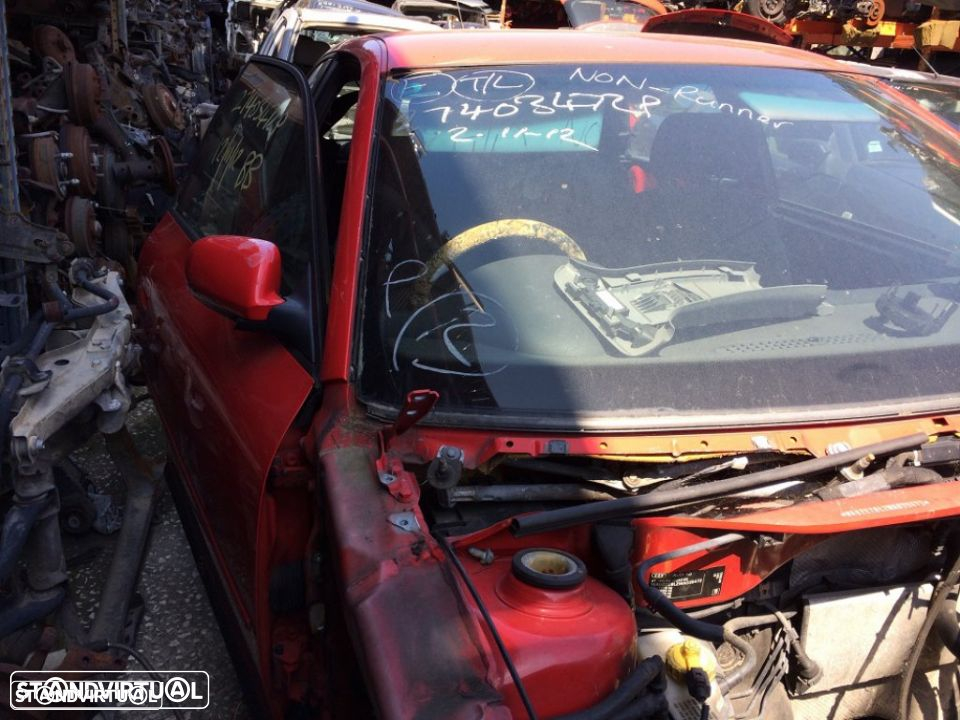 Audi A3 1.9 tdi de 130cv ano 2000 para peças - 4