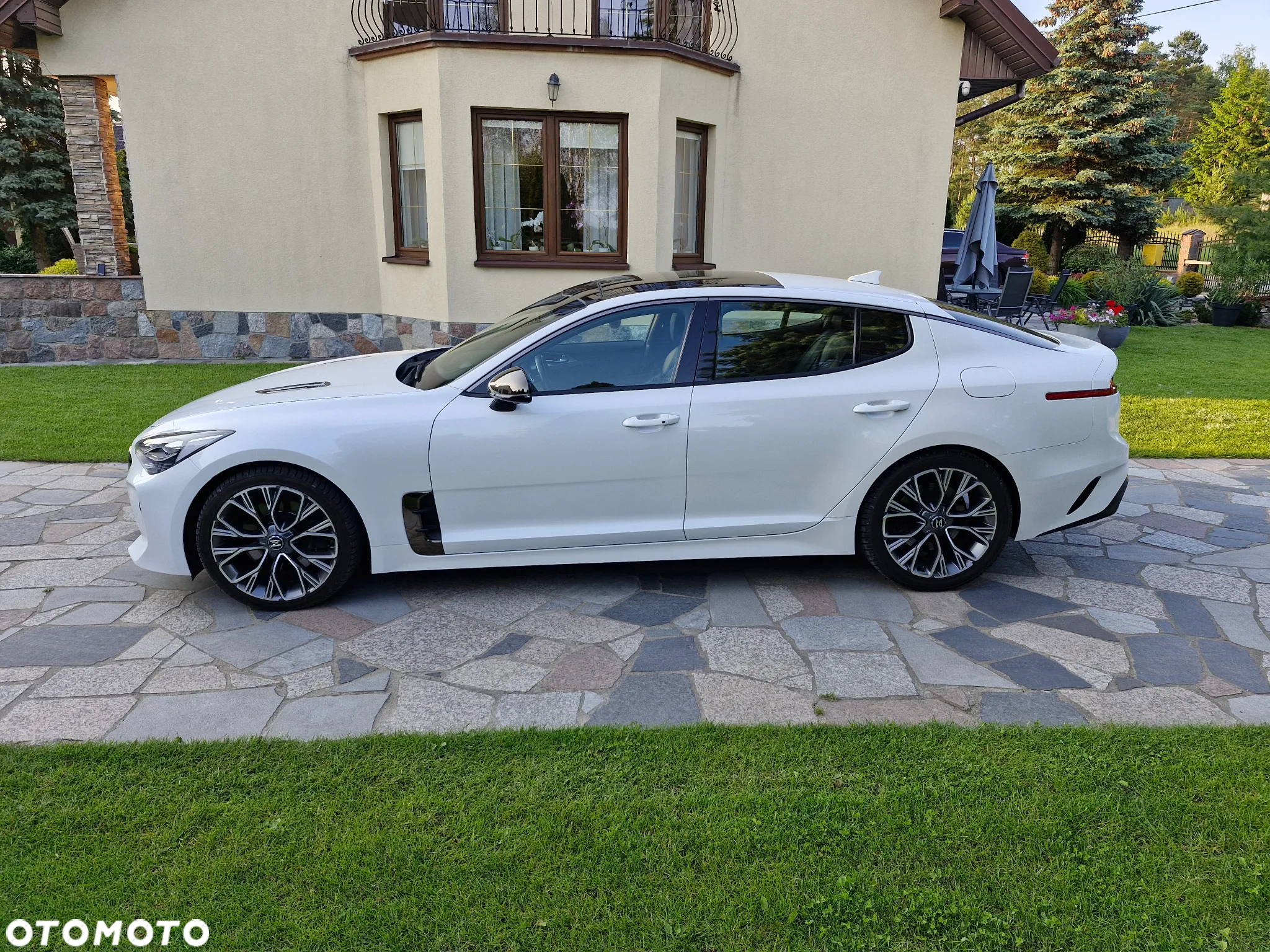Kia Stinger 2.0 T-GDI GT Line - 8