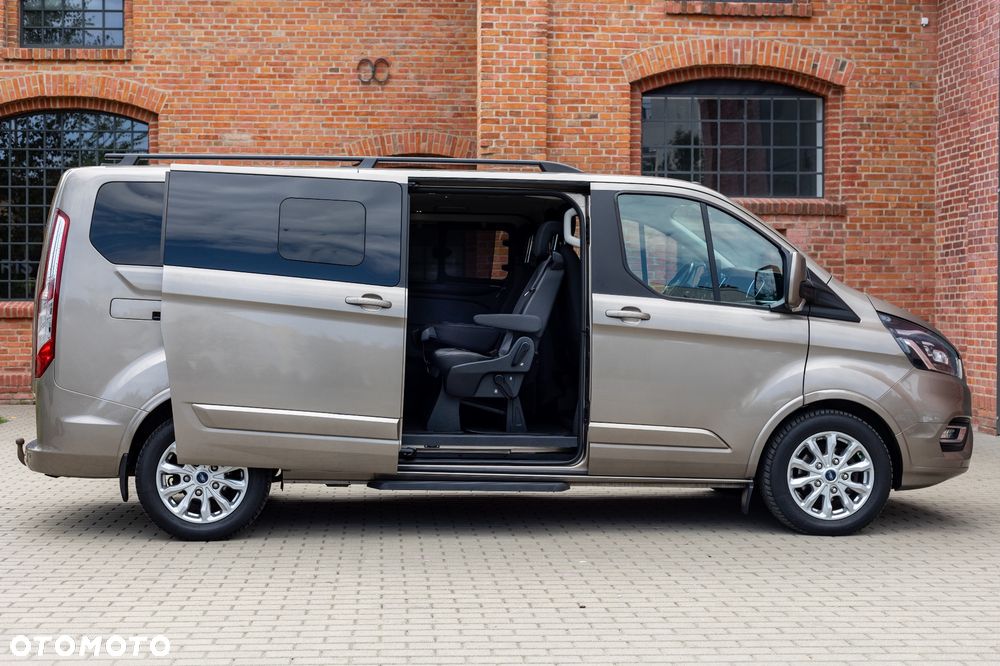 Ford Tourneo Custom 2.0 EcoBlue L2 Shuttle Bus Titanium Sel.Shift - 10