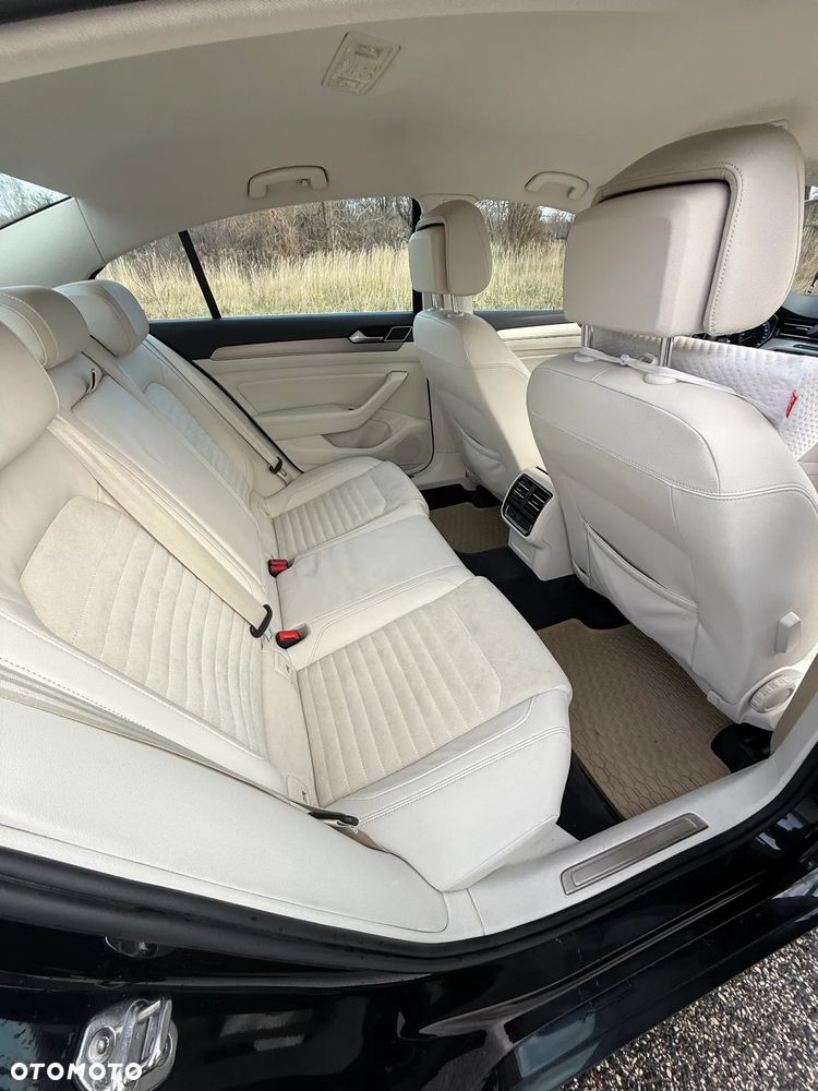 Volkswagen Passat 2.0 TDI BMT Highline DSG - 17