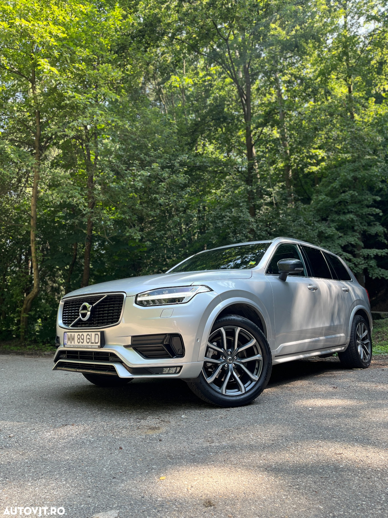 Volvo XC 90 D5 AWD Geartronic RDesign - 17
