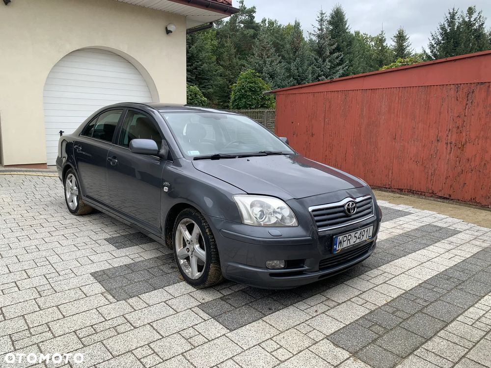 Toyota Avensis 2.2 D-4D Prestige - 1
