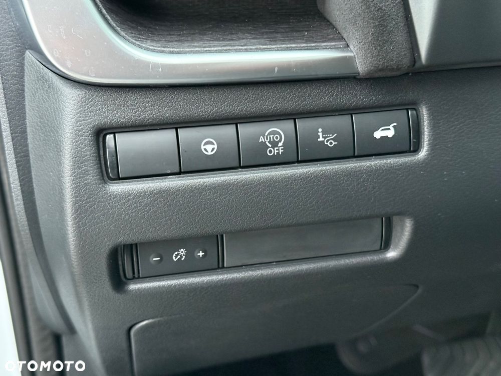 Nissan Qashqai 1.3 DIG-T MHEV Xtronic Tekna+ - 32