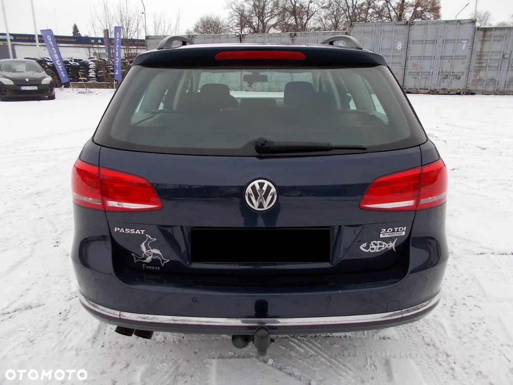 Volkswagen Passat 2.0 TDI DSG BlueMotion Technology Comfortline - 8