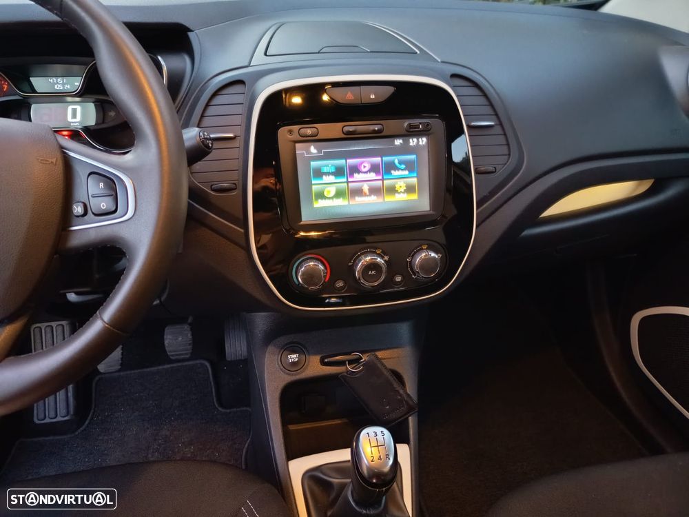 Renault Captur 0.9 TCE - 12