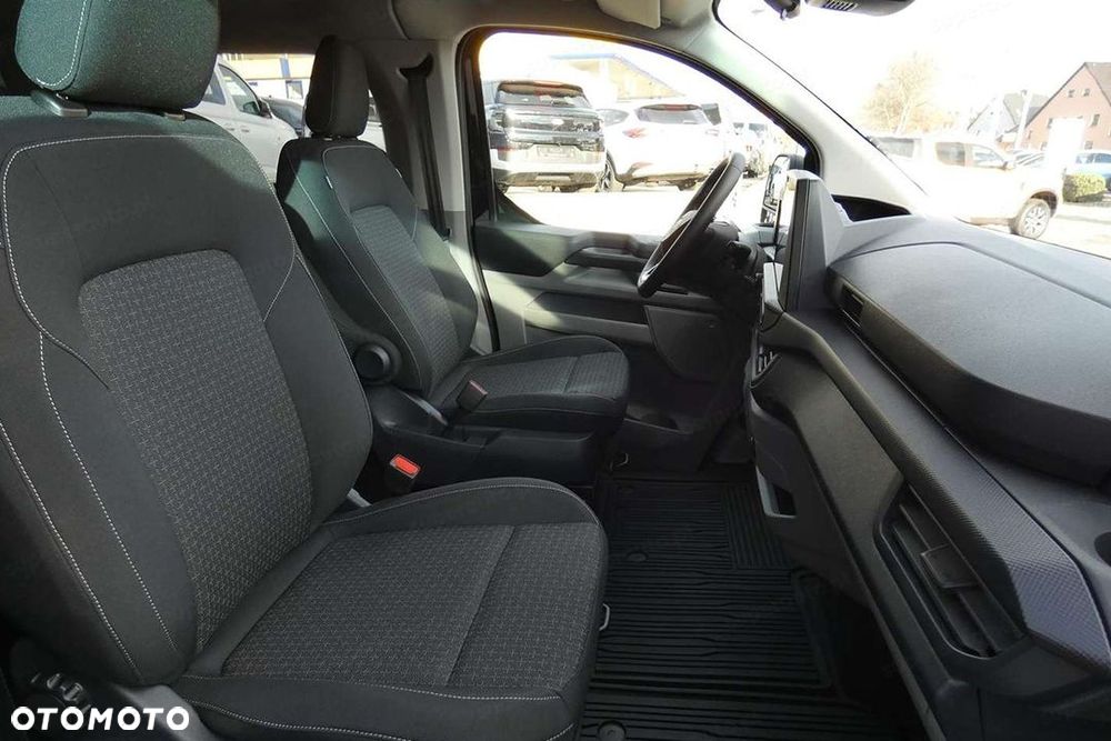Ford Transit Custom - 13