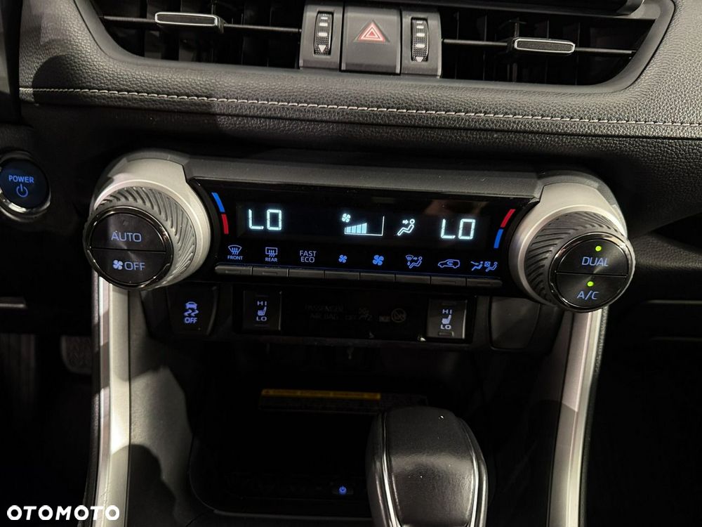 Toyota RAV4 - 23