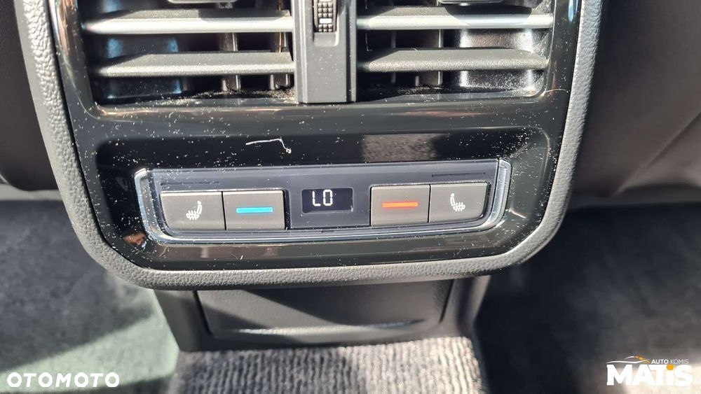 Volkswagen Passat - 18