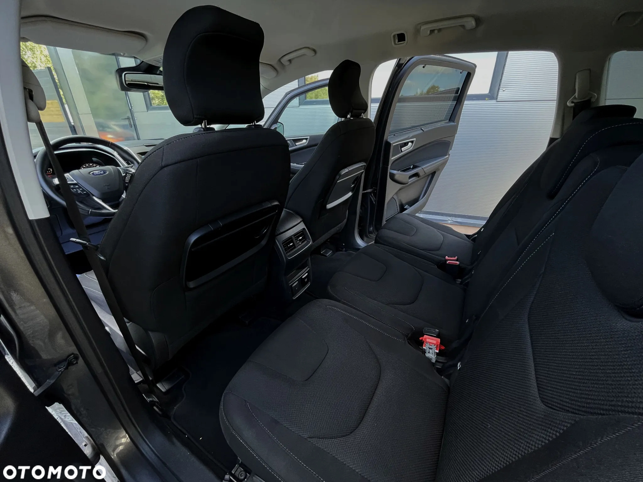 Ford S-Max 2.0 EcoBoost Titanium - 35