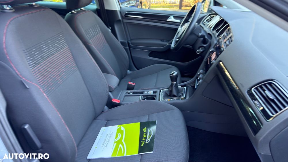 Volkswagen Golf 1.0 TSI Sound - 17