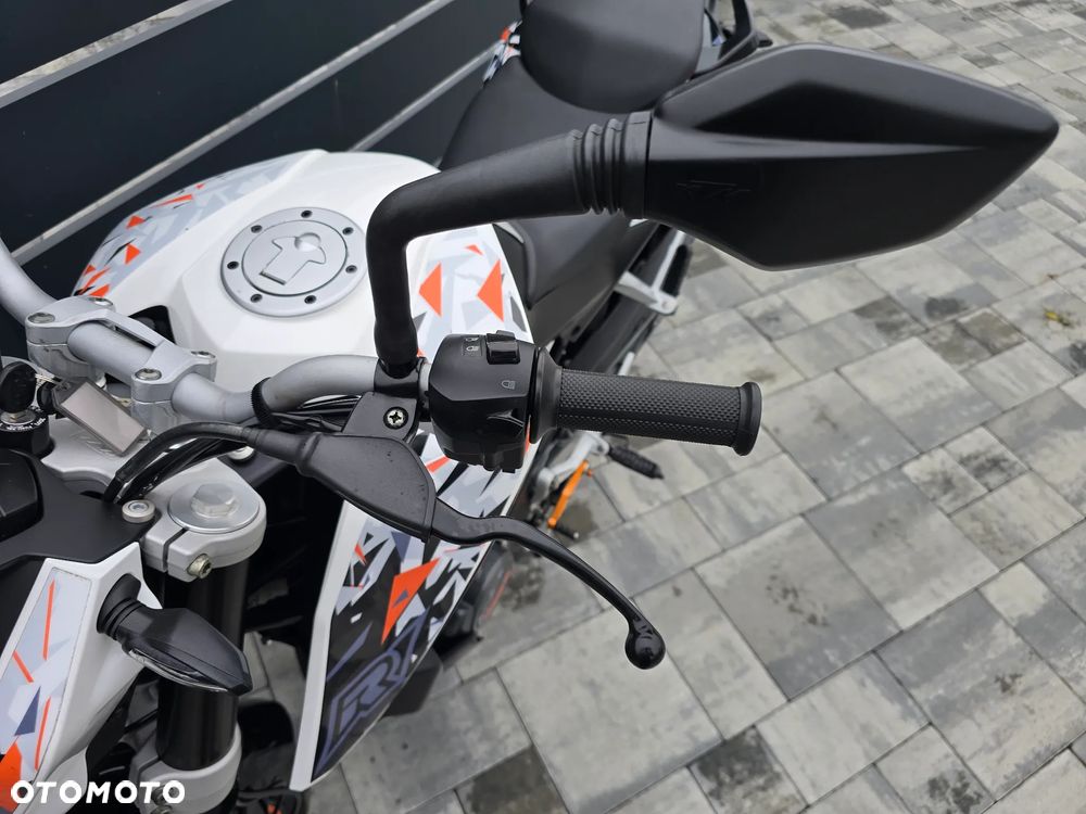 KTM Duke - 19