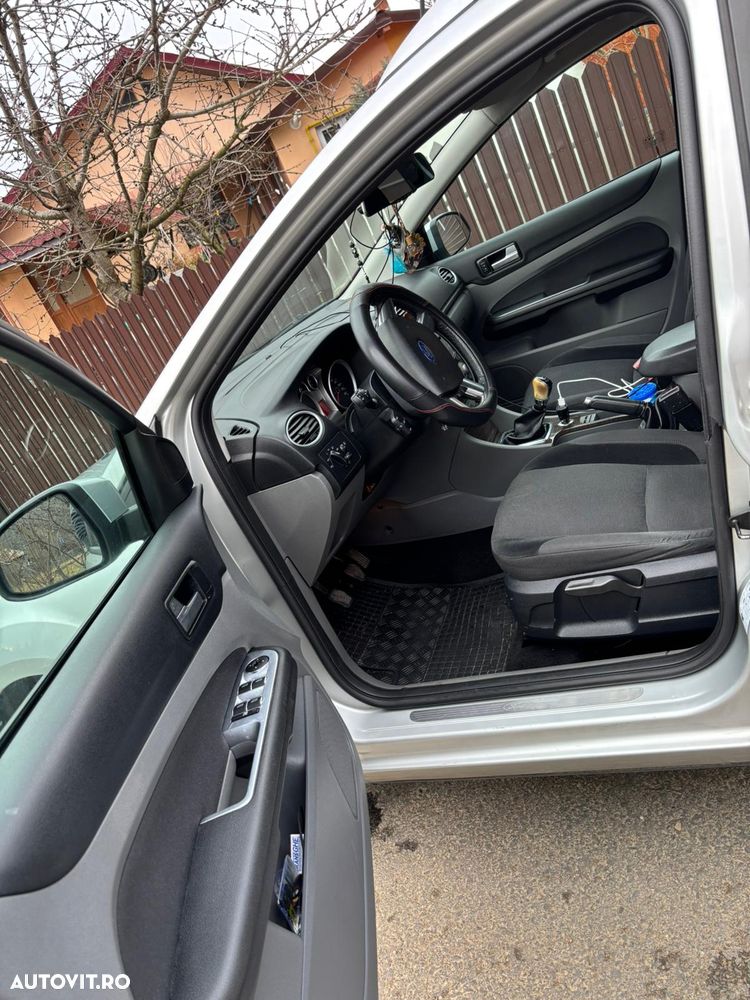 Ford Focus - 6