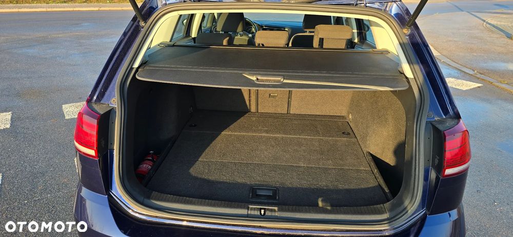 Volkswagen Golf 1.6 TDI BMT Comfortline - 19