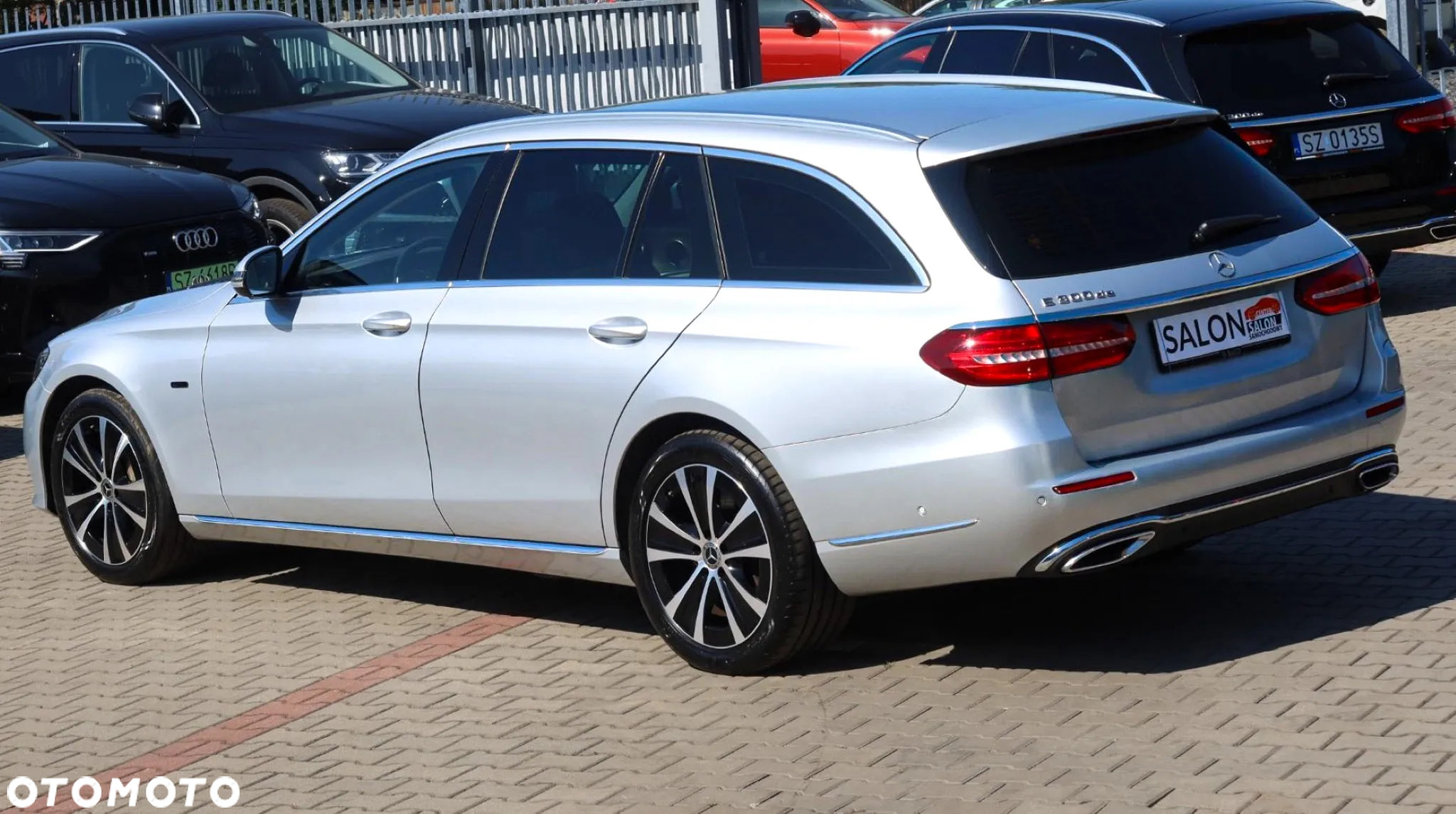 Mercedes-Benz Klasa E 300 de Exclusive - 32
