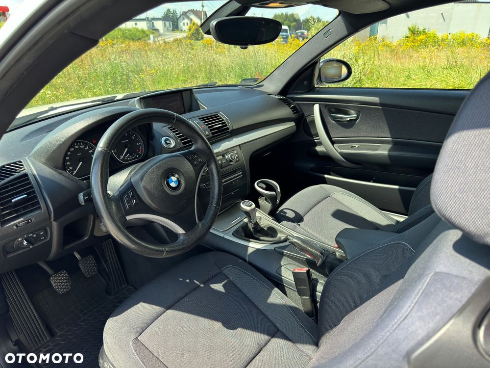 BMW Seria 1 118i - 17