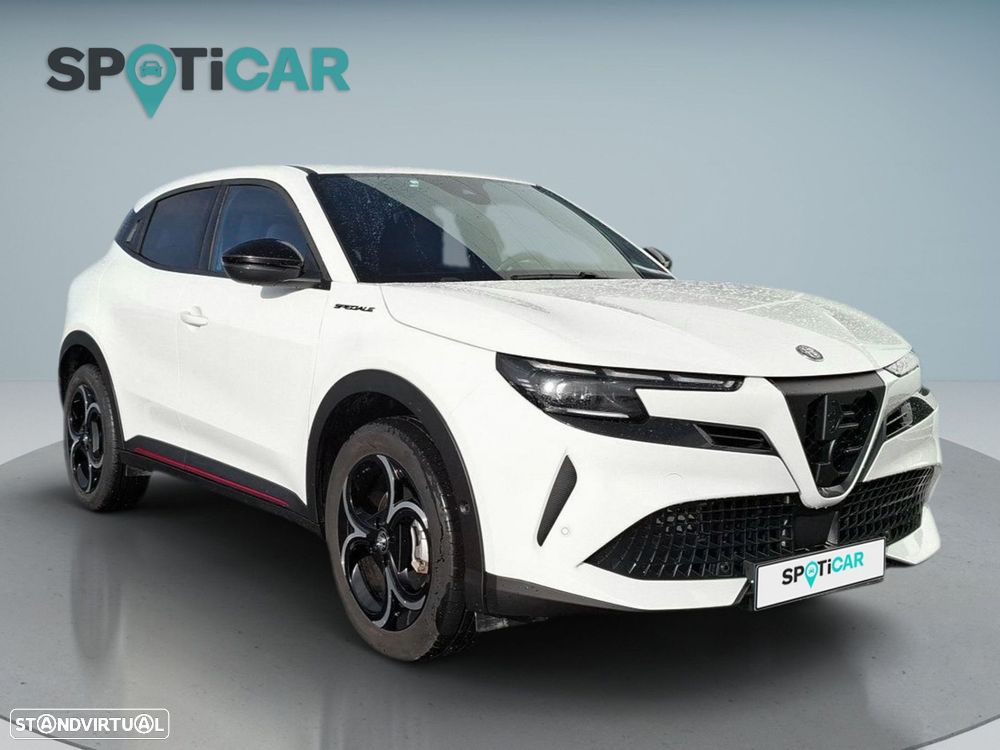 Alfa Romeo Junior 1.2 Speciale eDCT6 - 3