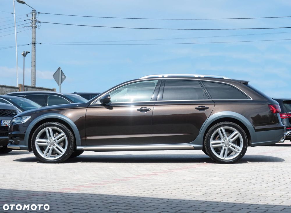 Audi A6 Allroad - 32