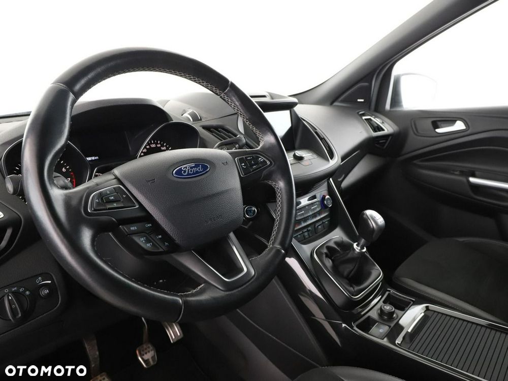 Ford Kuga 1.5 EcoBoost 2x4 ST-Line - 15